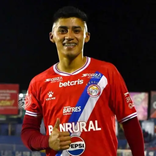 Widvin Tebalán fue sancionado por jugar en campo abierto 