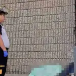El hombre fallecido fue hallado en la calzada Roosevelt y 7ª avenida de la zona 7. ,Bomberos Voluntarios
