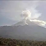 Actividad eruptiva del volcán de Fuego el martes, 4 de agosto de 2026. ,Insivumeh