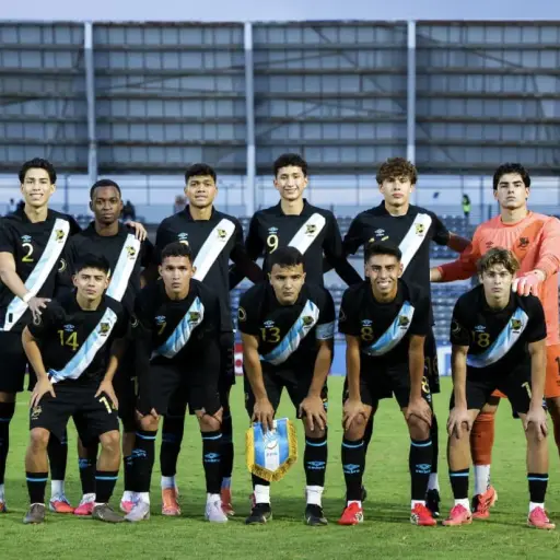 Selección Sub-20 de Guatemala durante duelo ante Estados Unidos 