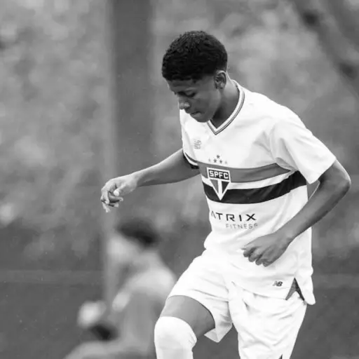 Joven promesa del futbol muere tras recibir un balazo por error durante un partido en Brasil. ,Captura de pantalla de Instagram.