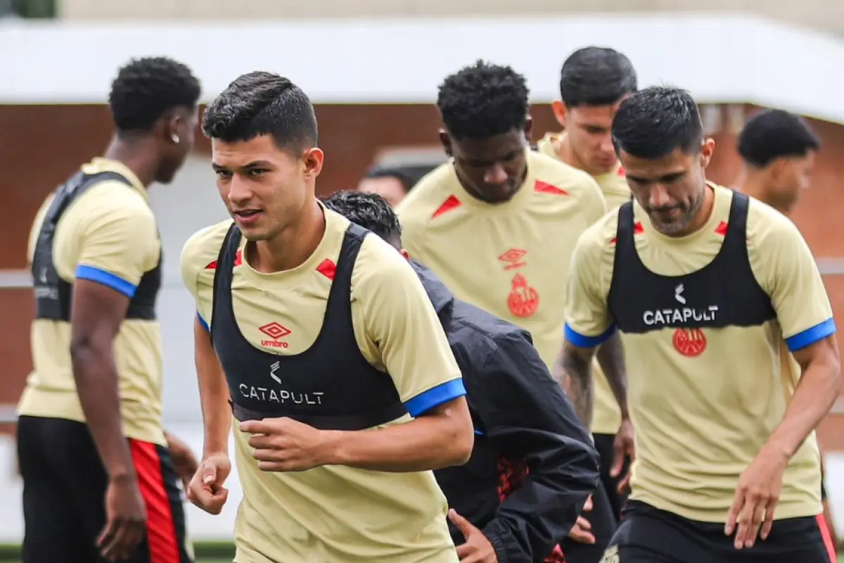 Municipal visita a Verdes de Belice por Copa Centroamericana 2026