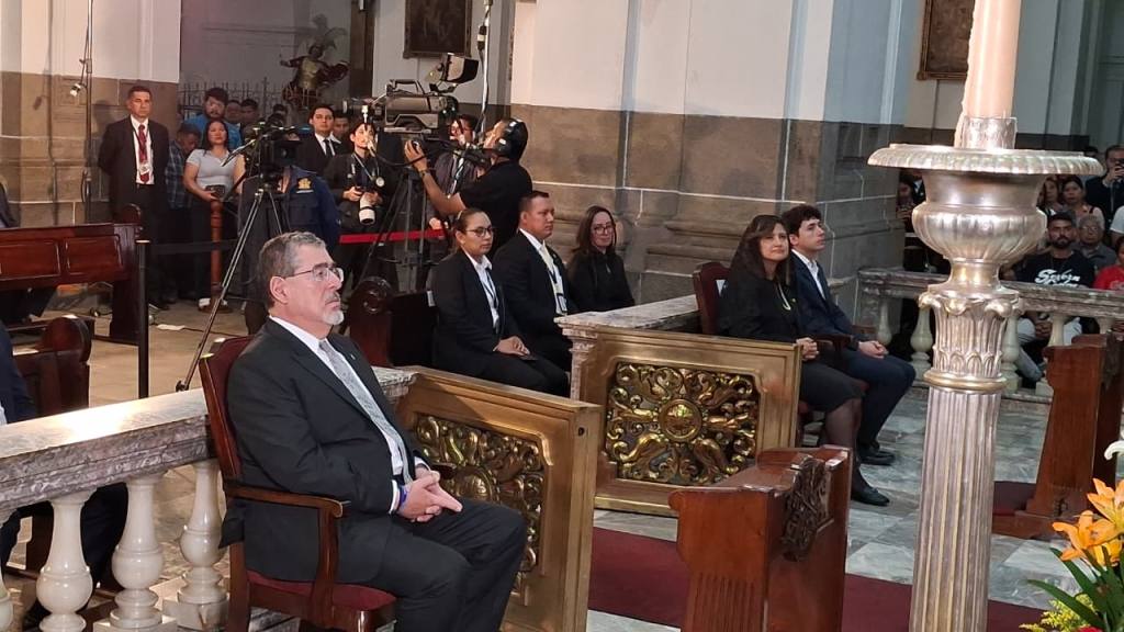 Cardenal Pietro Parolin preside misa de acción de gracias | Alex Meoño