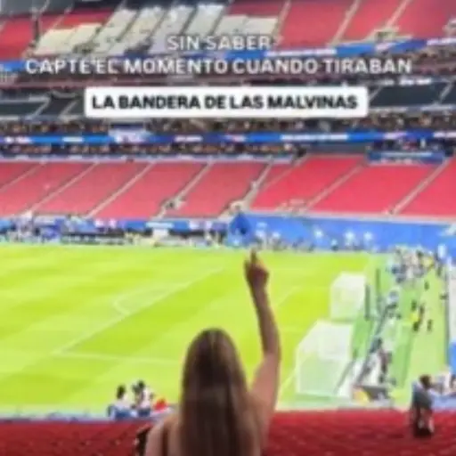 Así llegó la bandera de Malvinas a los jugadores de Argentina 