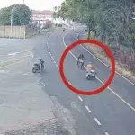 Video capta brutal choque entre motoristas en Santa Lucía Cotzumalguapat
