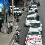 Caravana de taxistas exige medidas ante el aumento del combustiblet