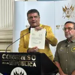 Presentan iniciativa para regular los precios de los combustiblest