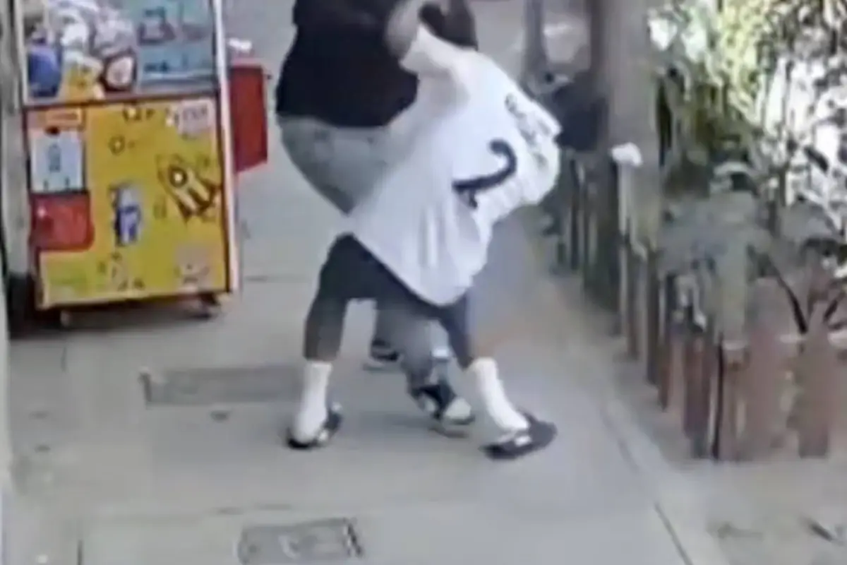La grabación que muestra cómo una discusión terminó en tragedia., Captura de pantalla video de X.