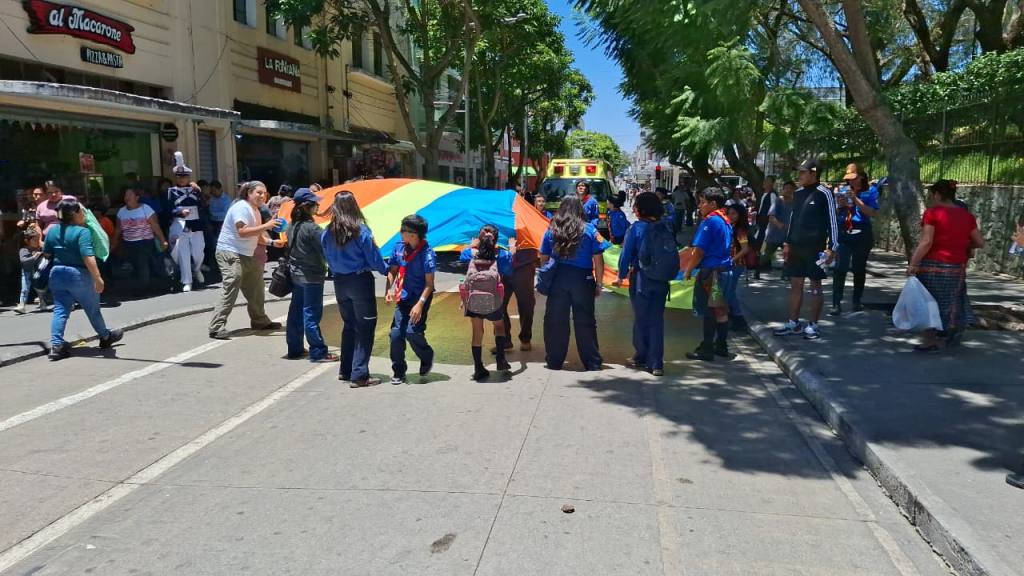 Caminata por la Juventud recorre las calles de la capital | Alex Meoño