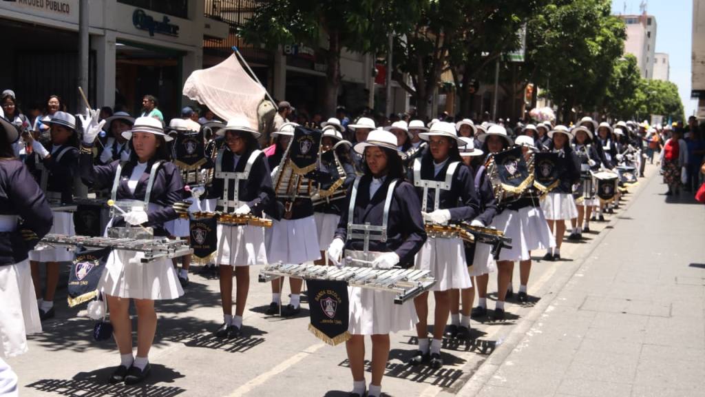 Caminata por la Juventud recorre las calles de la capital | Alex Meoño