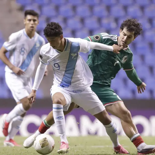 Duelo entre Guatemala y México en el Premundial Sub-20