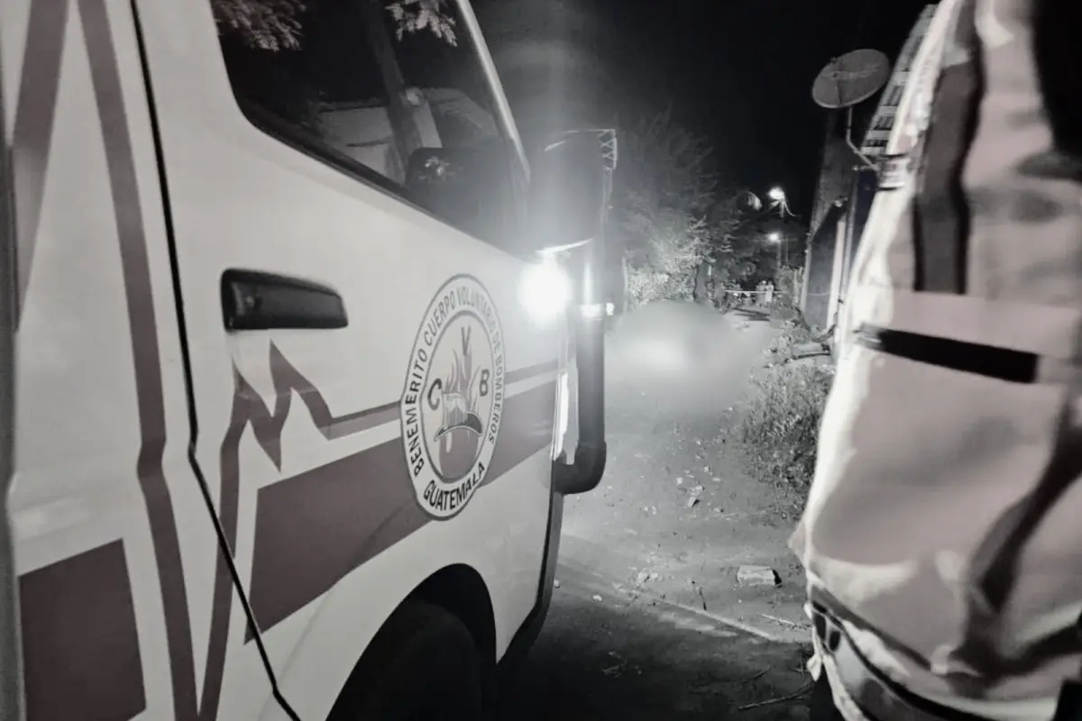 El ataque armado ocurrió en un camino de terracería, según el reporte de los rescatistas., Bomberos Voluntarios.