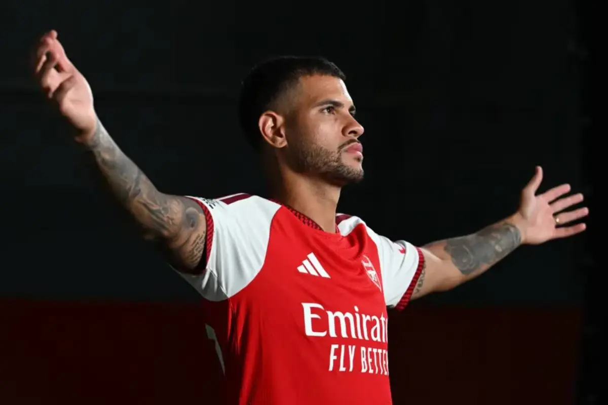 El mediocampista brasileño Bruno Guimaraes ficha con el Arsenal - Arsenal F.C.