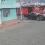 Varias personas salieron expulsadas al impacto entre ambos vehículos. ,Captura de pantalla.