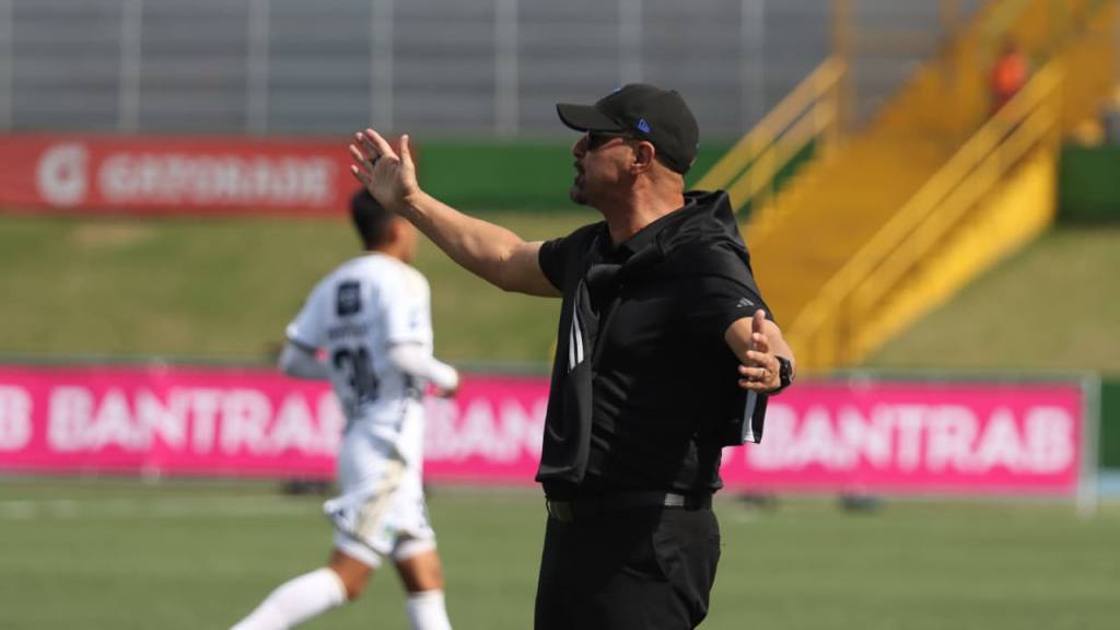 Apertura 2026: Aurora vs. Comunicaciones | Alex Meoño 