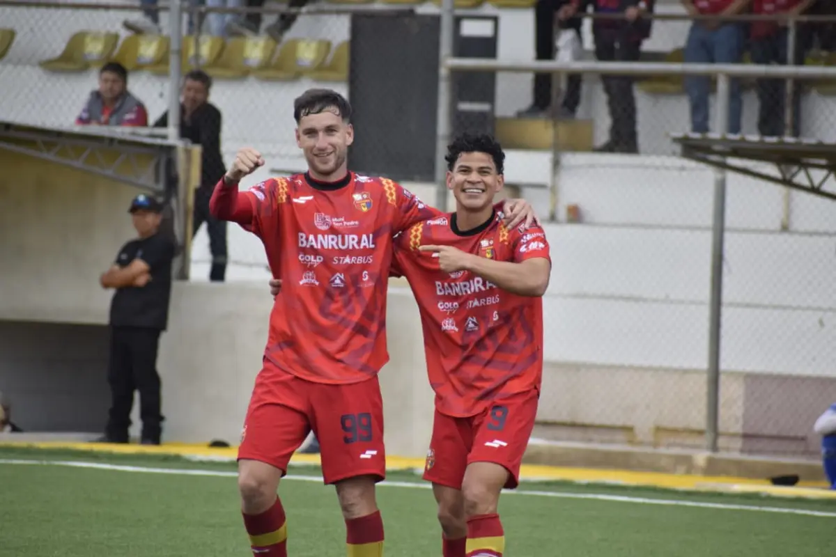 Celebración de San Pedro ante Suchitepéquez en el Apertura 2026 - Diego José Vásquez