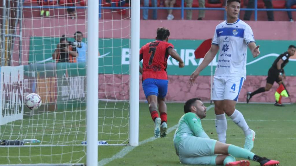 Apertura 2026: Municipal vs. Cobán Imperial | Alex Meoño
