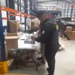 Agentes policiales contabilizaron la mercadería, para establecer el costo. ,Ministerio de Gobernación.
