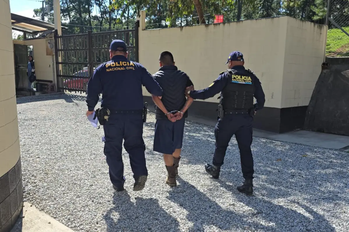 El capturado fue llevado a un juzgado de paz., PNC de Guatemala.