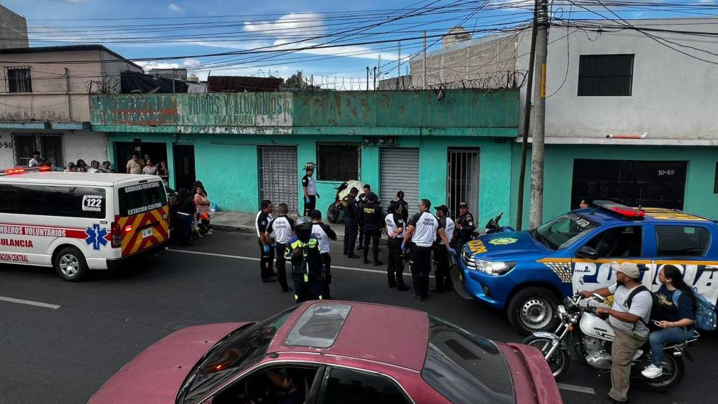 Balacera deja dos fallecidos la colonia Castillo Lara, zona 7 | Bomberos Voluntarios