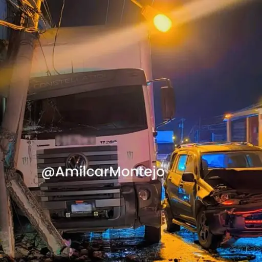 Accidente en el kilómetro 12.5 en ruta El Atlántico, zona 25. ,PMT capitalina/Montejo