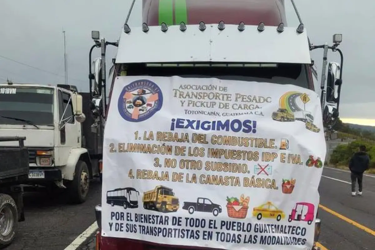 Punto bloqueado en Totonicapán el lunes 31 de agosto de 2026. , Medios locales