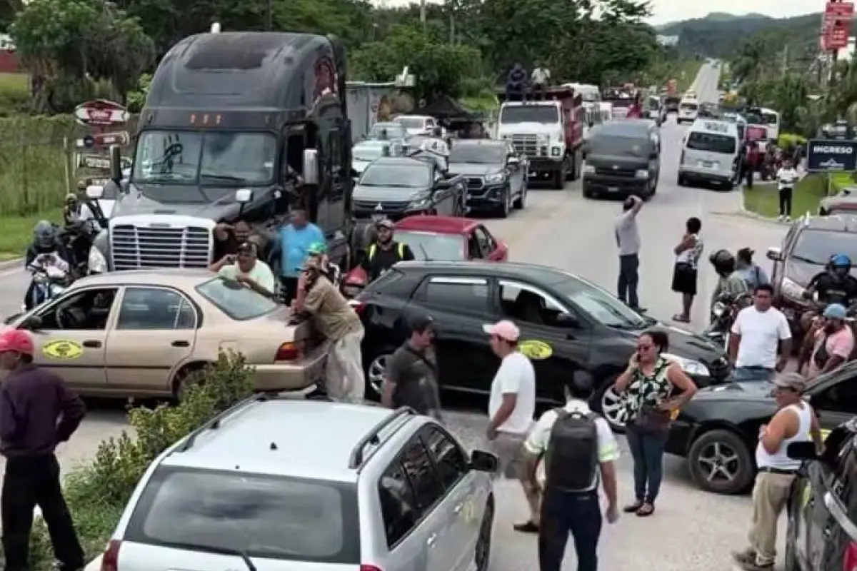 Bloqueo en Petén en rechazo al alza de los precios de los combustibles., Moralenses Izabal Gt