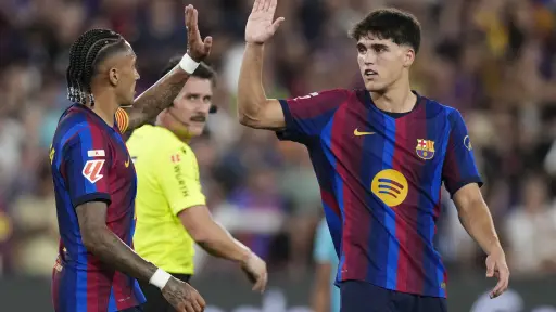 Barcelona gana y toma el liderato de LaLiga