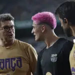 Gavi salió lesionado en el partido entre Elche y Barcelona por la jornada 2 de La Liga - EFE