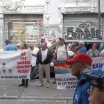 Los manifestantes mantienen presencia en la parte de atrás del Congreso. ,Dayana Rashón/EU