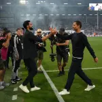Álvaro Arbeloa y Xabi Alonso se reencontraron en la Premier League - EFE