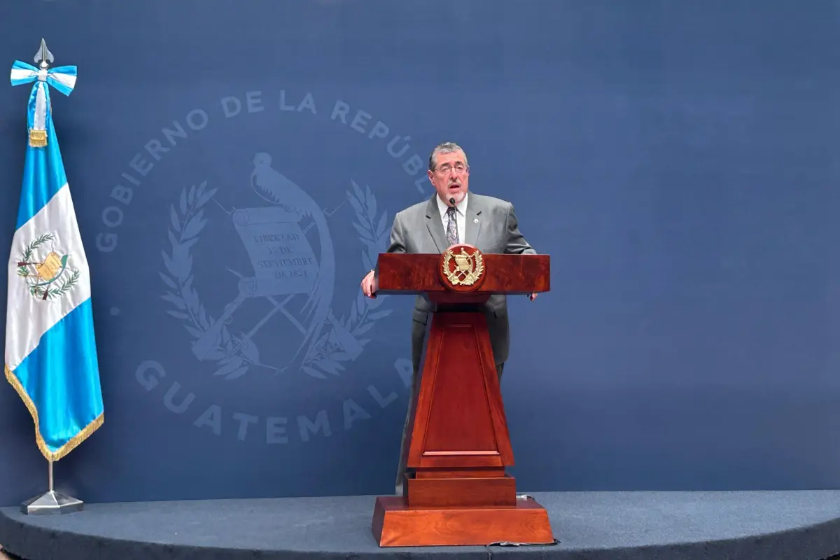 El presidente Bernardo Arévalo durante la conferencia de prensa "La Ronda", el lunes 24 de agosto de 2026., Omar Solís/Emisoras Unidas