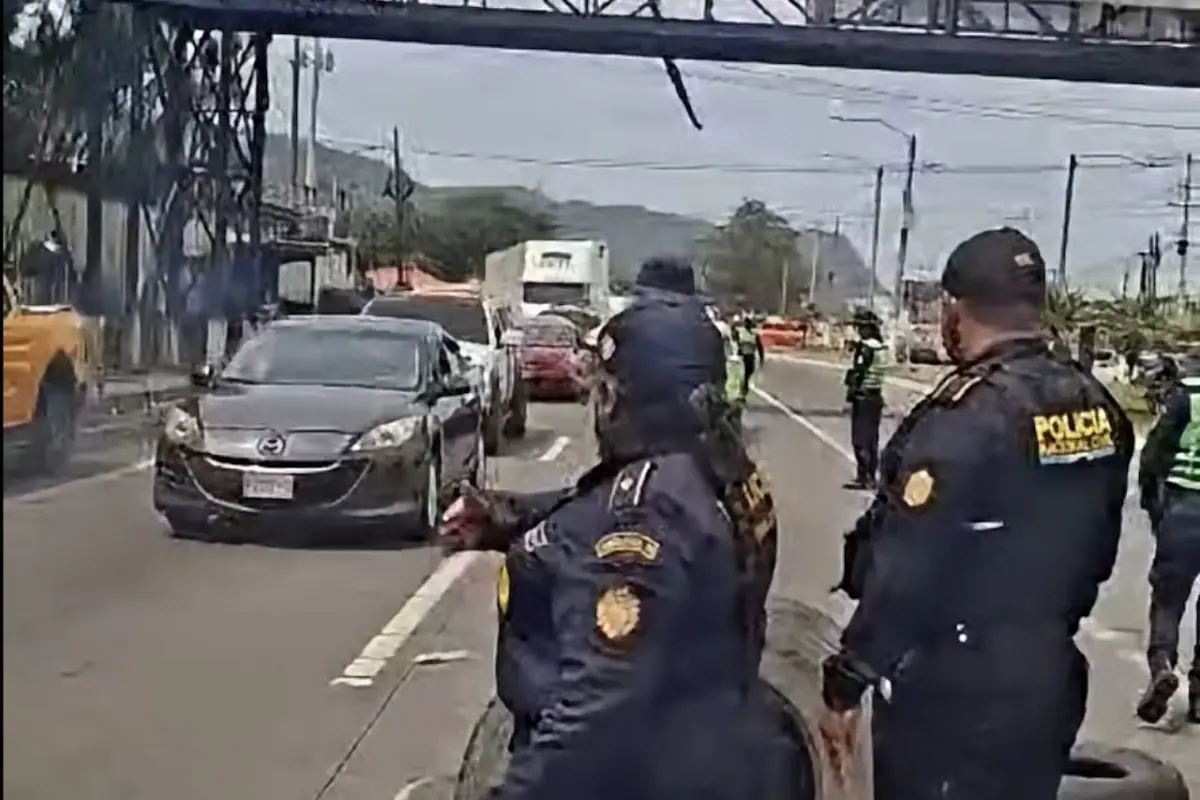 Se restablece el paso en 9ª avenida, zona 1, y km 37 de la ruta al Pacífico., Captura de pantalla video de X.