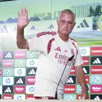Mourinho confía en la honestidad los árbitros españolest