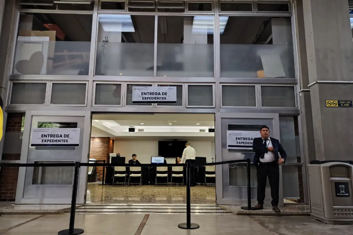 Área habilitada en la URL para la recepción de expedientes de aspirantes a Contralor General de Cuentas para el período 2026-2030., Omar Solís/Emisoras Unidas