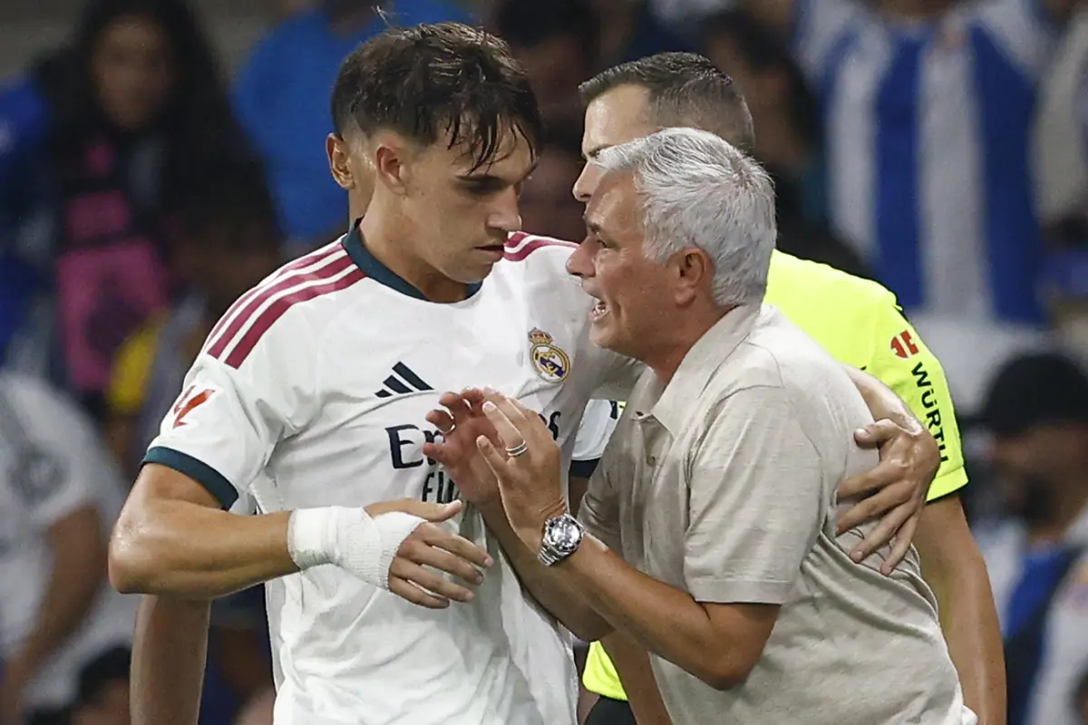 Real Madrid: Carlos Espí junto a José Mourinho 