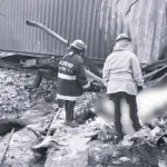 Bomberos Municipales Departamentales también atendieron la emergencia en el Puente Guijo. ,Bomberos Municipales Departamentales. 