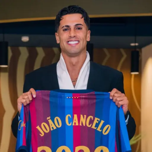 Joao Cancelo regresa a casa, el club Barcelona