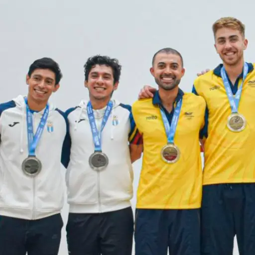 Los hermanos Enríquez dan plata panamericana a Guatemala en el squash 