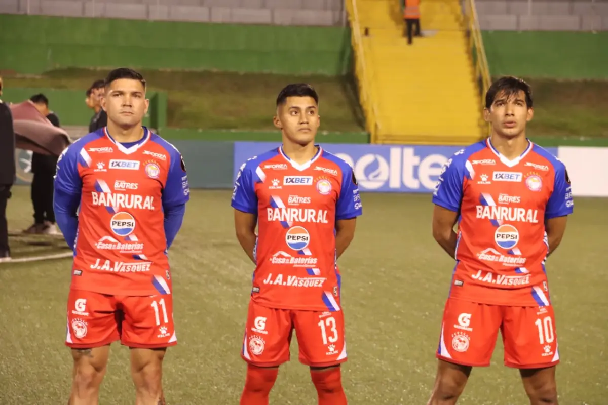 Xelajú aún sigue con vida en Copa Centroamericana 2026