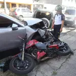 Fuerte accidente múltiple involucra a cinco vehículos y una motocicleta en zona 11. ,Bomberos Voluntarios. 