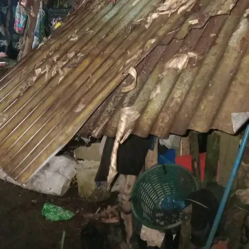 Daños en viviendas por fuertes vientos en Colomba Costa Cuca, Quetzaltenango. ,Conred