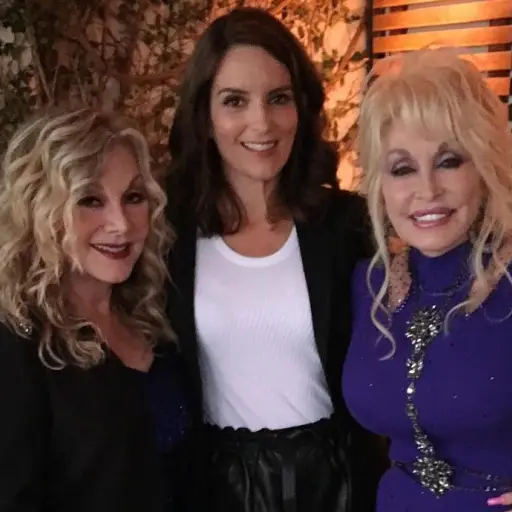 Stella Parton y Dolly Parton ,Redes sociales de Stella Parton