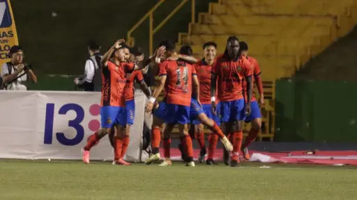 Municipal derrota a Comunicaciones y se lleva el clásico 338