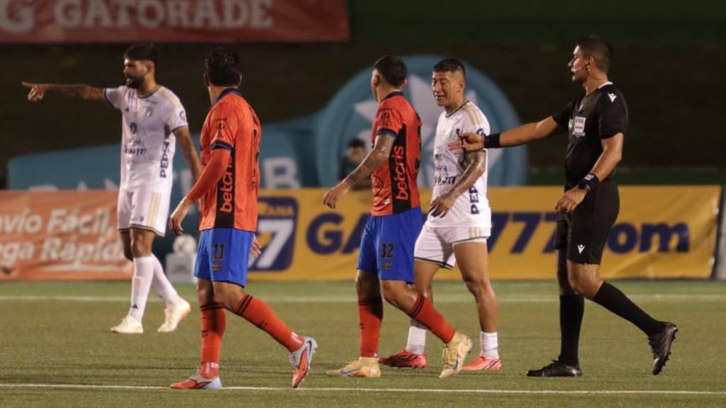 Clásico 338: Comunicaciones vs. Municipal | Alex Meoño