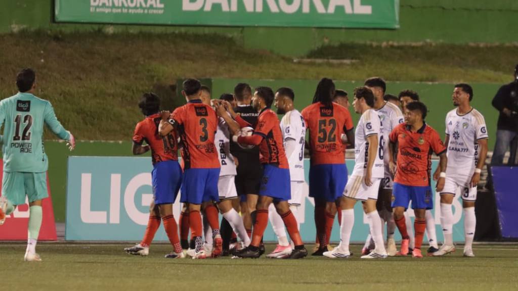 Clásico 338: Comunicaciones vs. Municipal | Alex Meoño