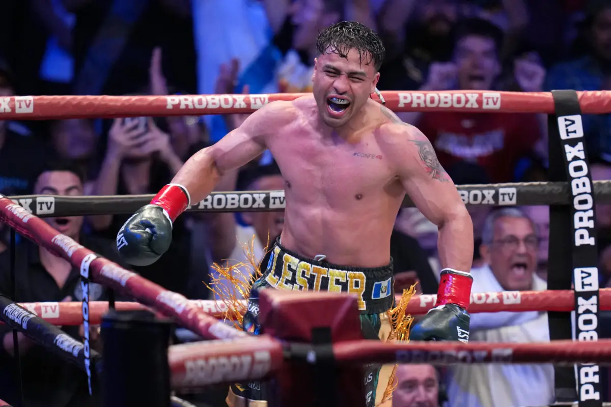 Lester Martinez celebró con euforia tras el triunfo., EFE/Jordy Marsono