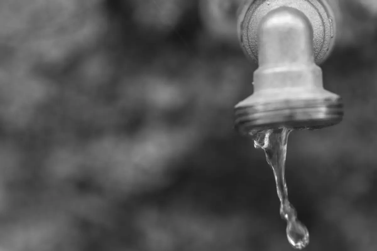 Falta de agua.