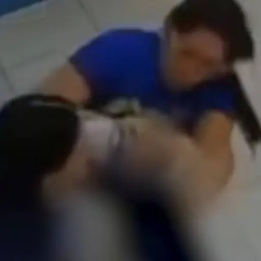 Maestra es atacada ,Screenshot