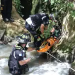 Área donde fue localizado el cuerpo de un hombre en la zona 5 capitalina. ,Bomberos Voluntarios